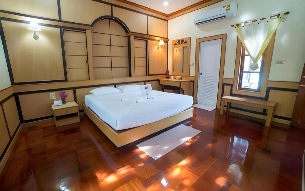 Bed in Siam River Resort