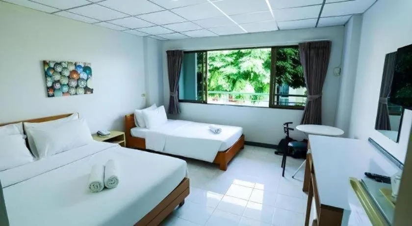 Bed in Central Place Hotel