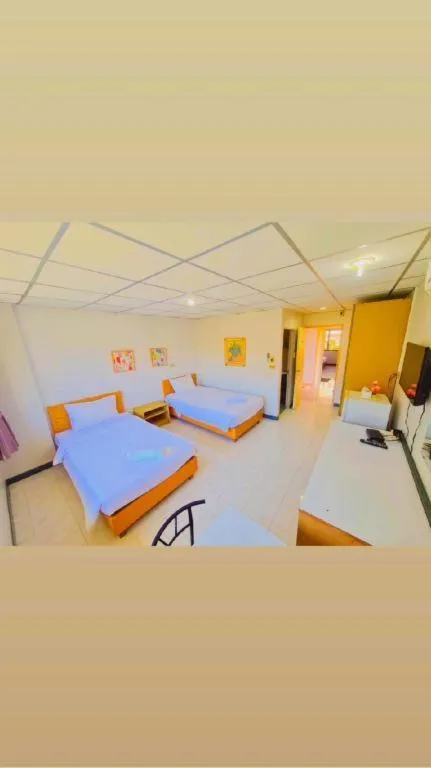 Bed in Central Place Hotel