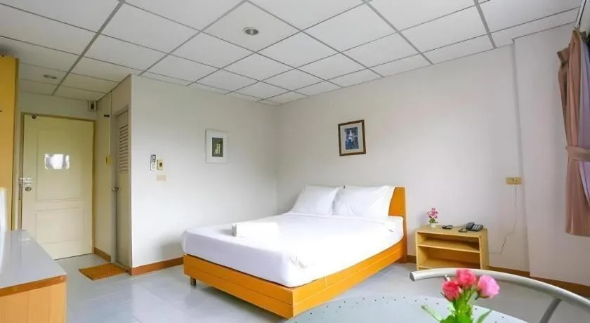 Bed in Central Place Hotel