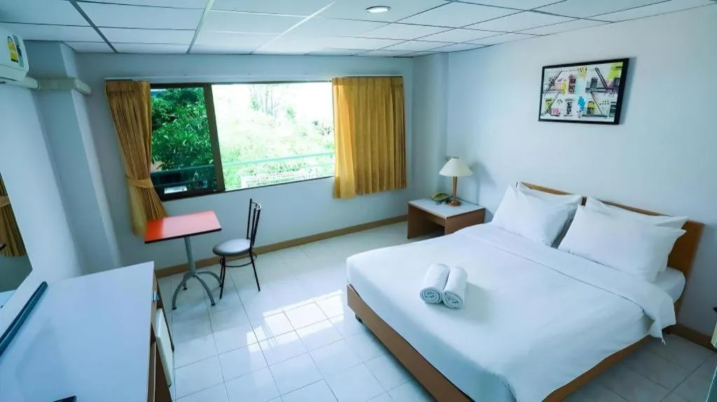 Bed in Central Place Hotel