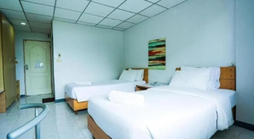 Bed in Central Place Hotel