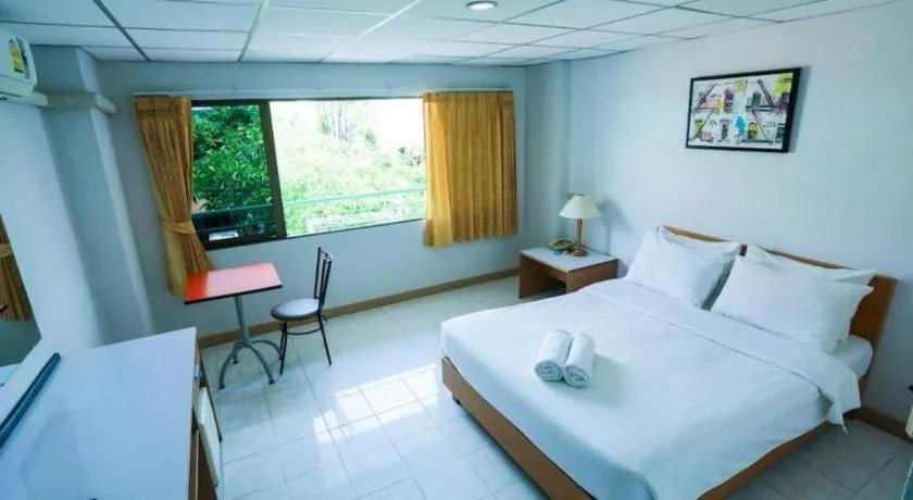 Bed in Central Place Hotel