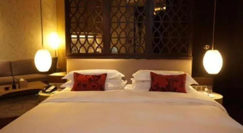 Bed in DongGuan JOYC Hotel 