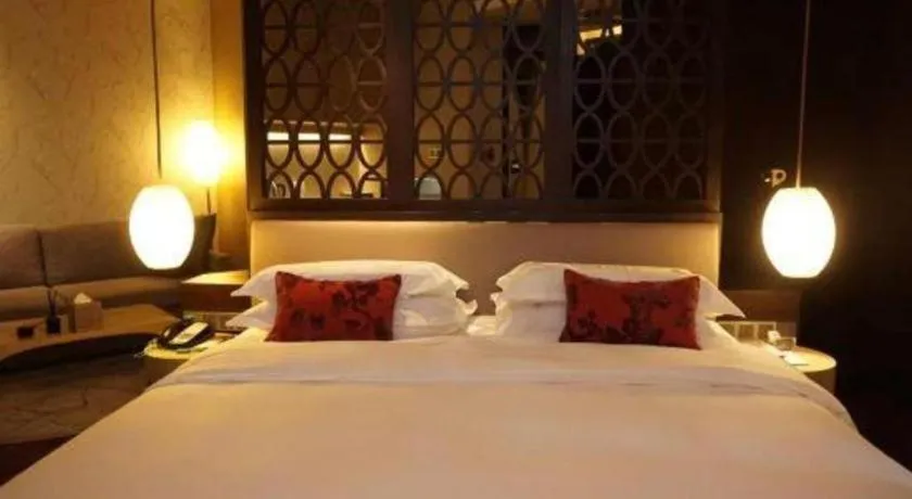 Bed in DongGuan JOYC Hotel 