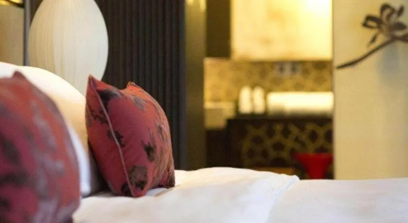 Bed in DongGuan JOYC Hotel 