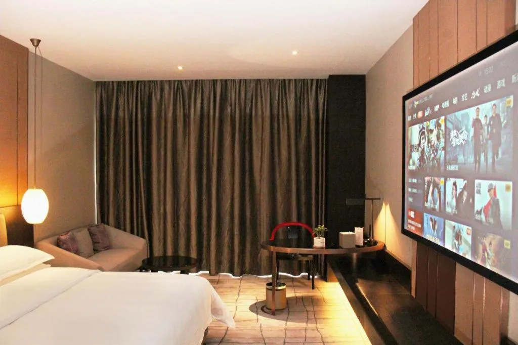 Bed in DongGuan JOYC Hotel 
