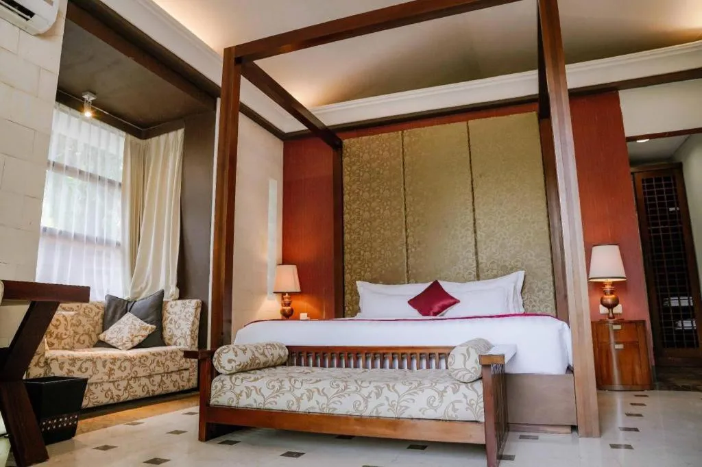Bed in Taman Dayu Golf Club and Resort