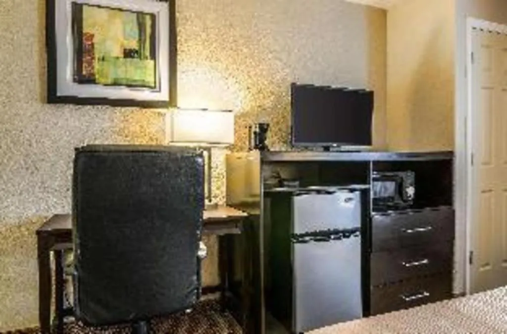 Quality Inn & Suites