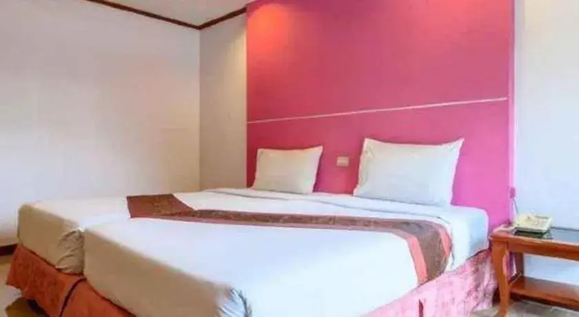 Bed in Beverly Hill Park Hotel Bed in Beverly Hill Park Hotel