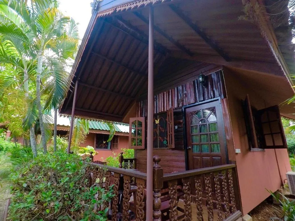 Chiangsan Goldenland Resort