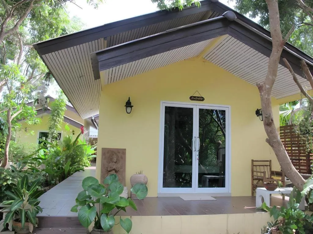 Baan Suan Phidchamika