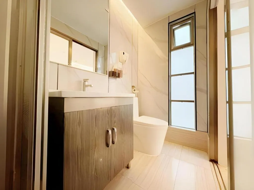 Renhe Good East Hotel