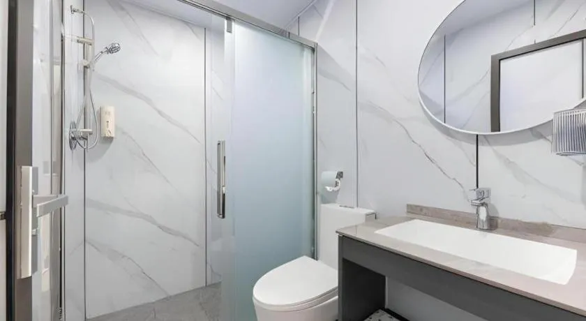 Renhe Good East Hotel