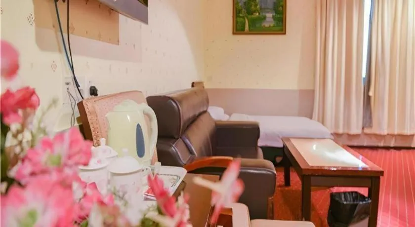 Renhe Good East Hotel