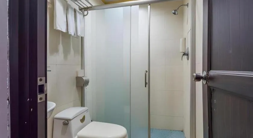 Renhe Good East Hotel