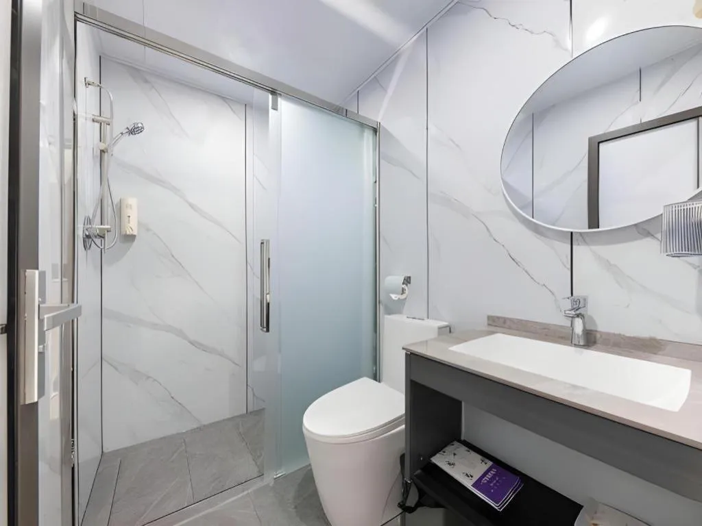 Renhe Good East Hotel