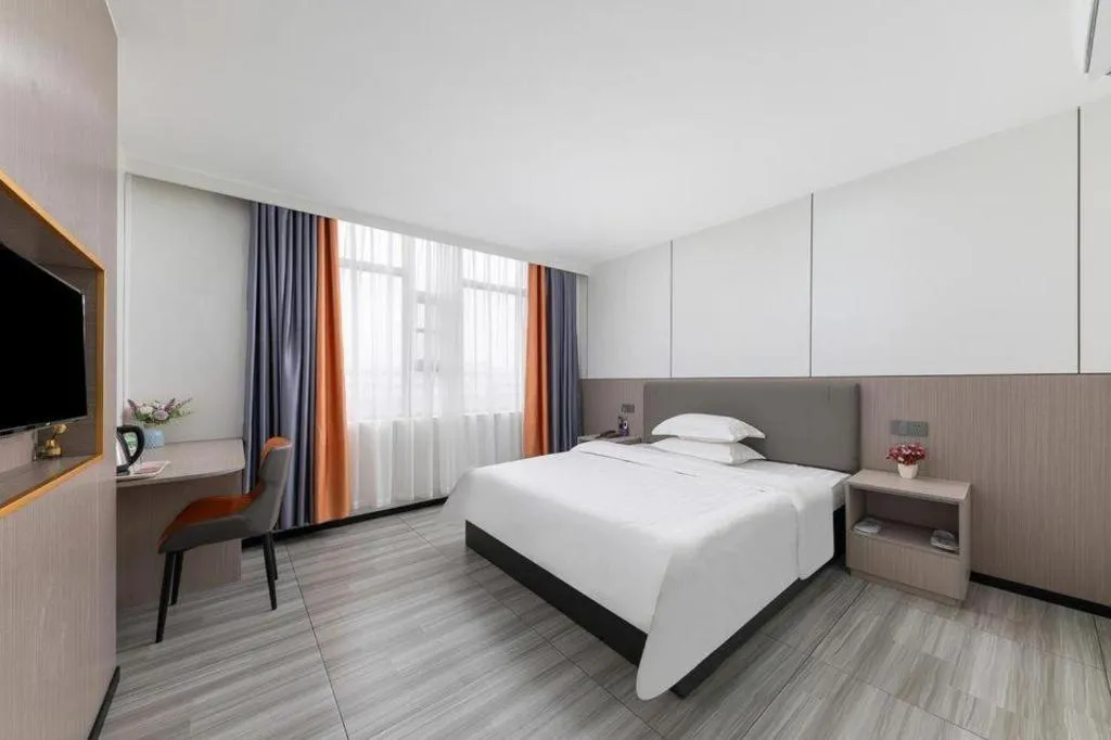 Bed in Renhe Good East Hotel