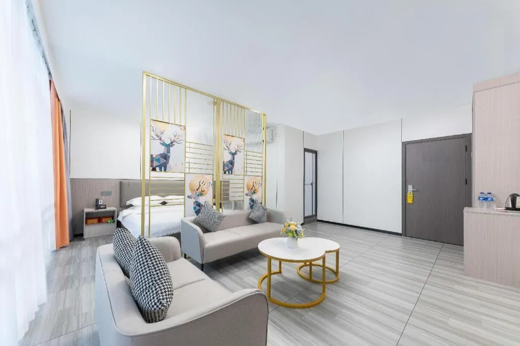 Renhe Good East Hotel