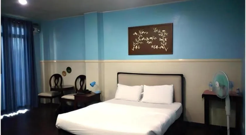 Bed in NYC Manhattan Suites