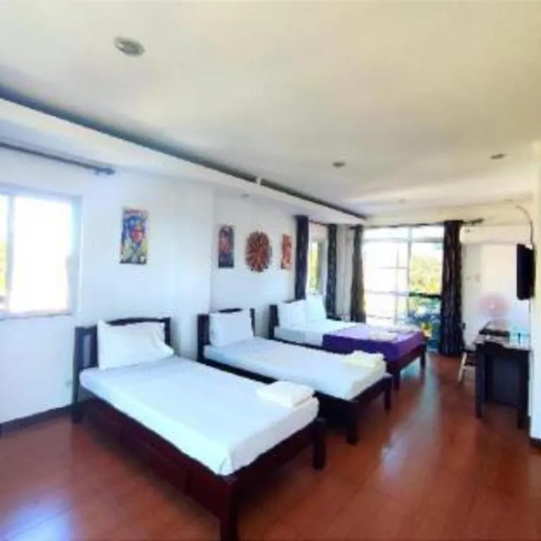 Bed in NYC Manhattan Suites