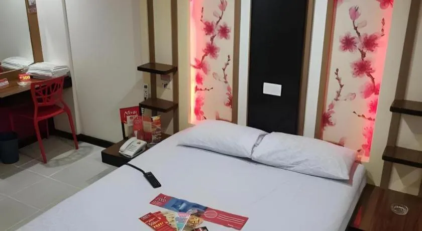 Bed in Hotel Sogo Tarlac