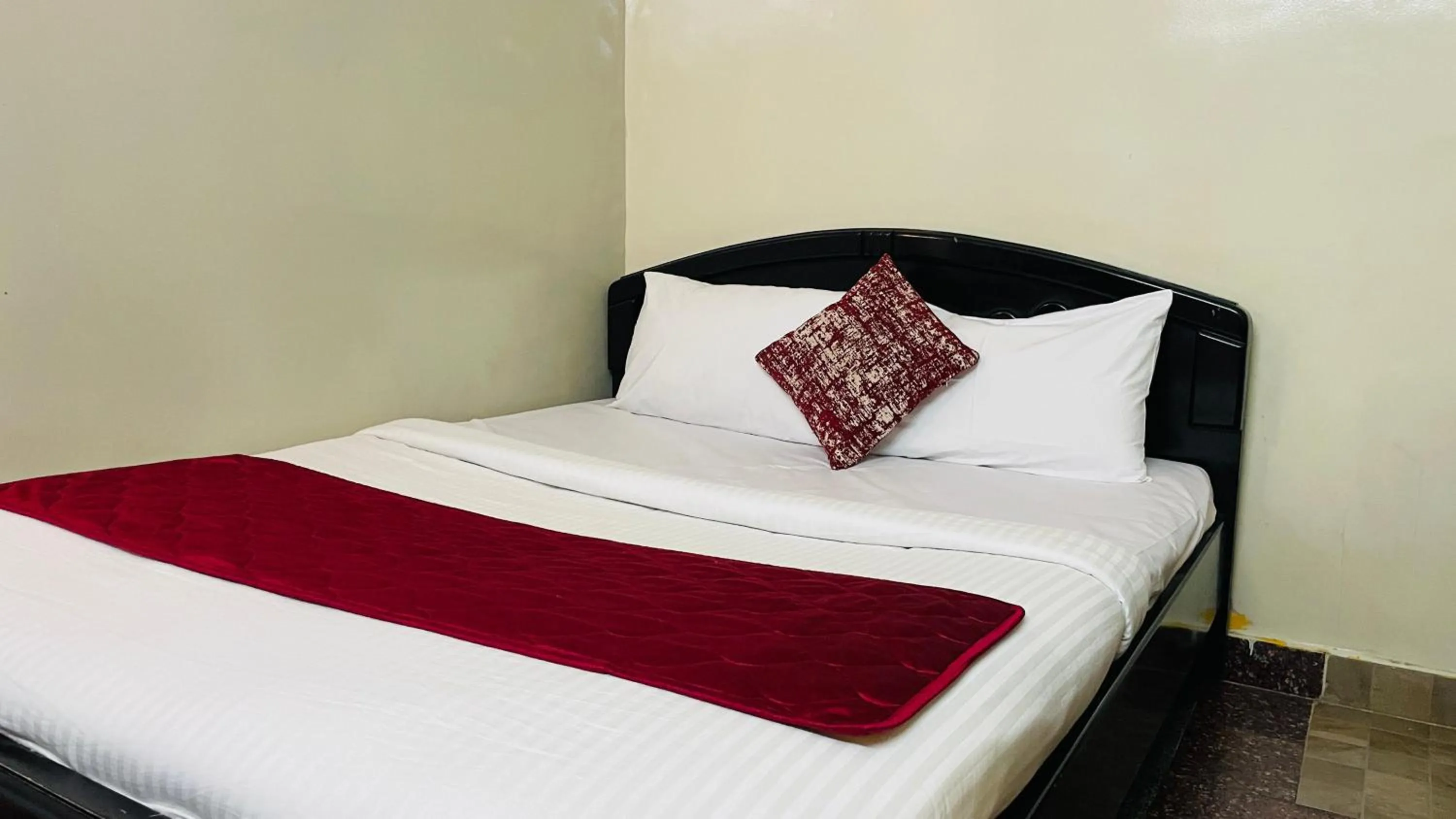 Bed in Hotel Sai Palace Inn