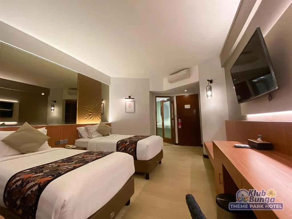 Bed in KLUB BUNGA THEME PARK HOTEL