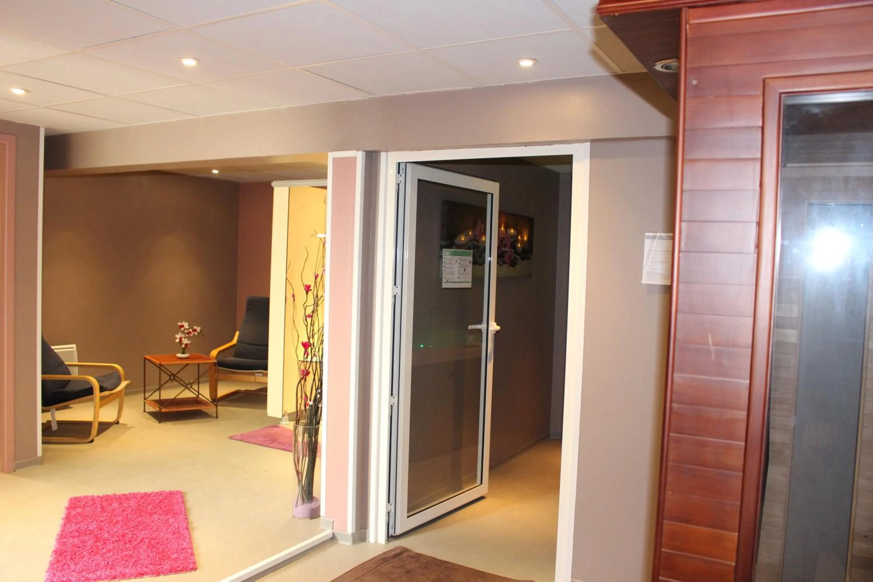 Decorative detail in Les Carlines