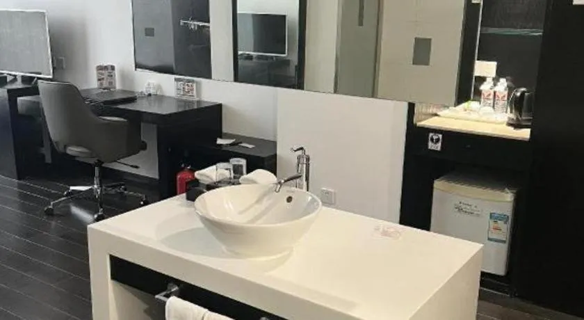 Guangdong Nanmei Osotto Hotel