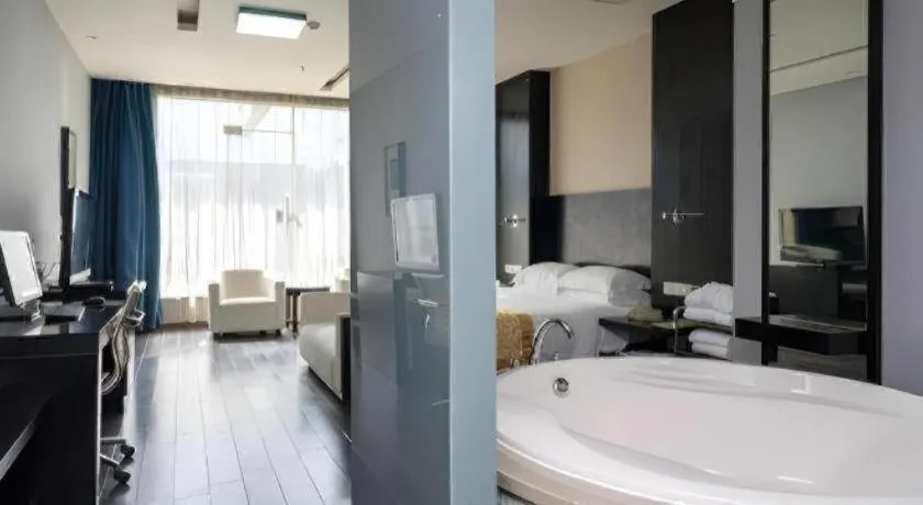 Guangdong Nanmei Osotto Hotel