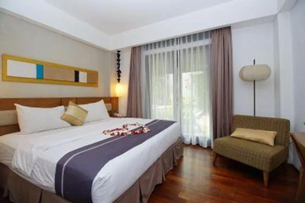 Bed in The Silk at Dago Boutique Hotel
