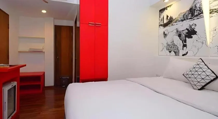 Bed in The Silk at Dago Boutique Hotel