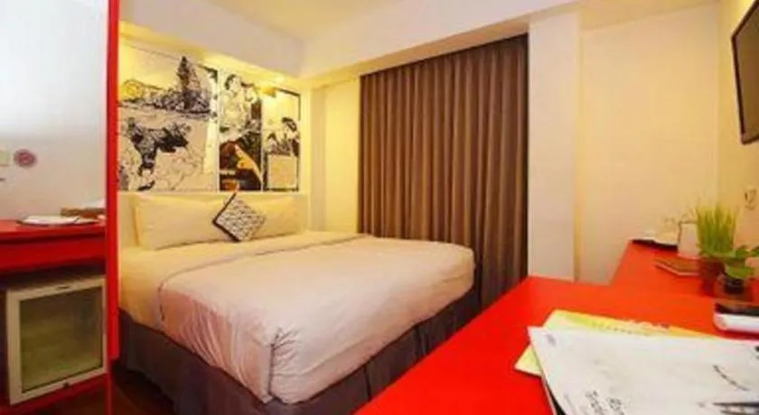 Bed in The Silk at Dago Boutique Hotel