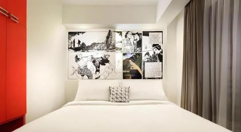 Bed in The Silk at Dago Boutique Hotel