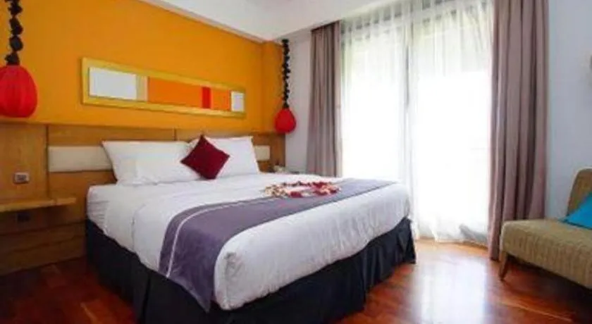 Bed in The Silk Art Design Hotel