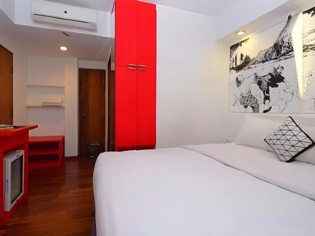 Bed in The Silk at Dago Boutique Hotel