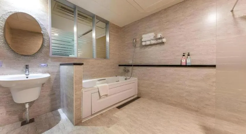 Metro Tourist Hotel Cheonan