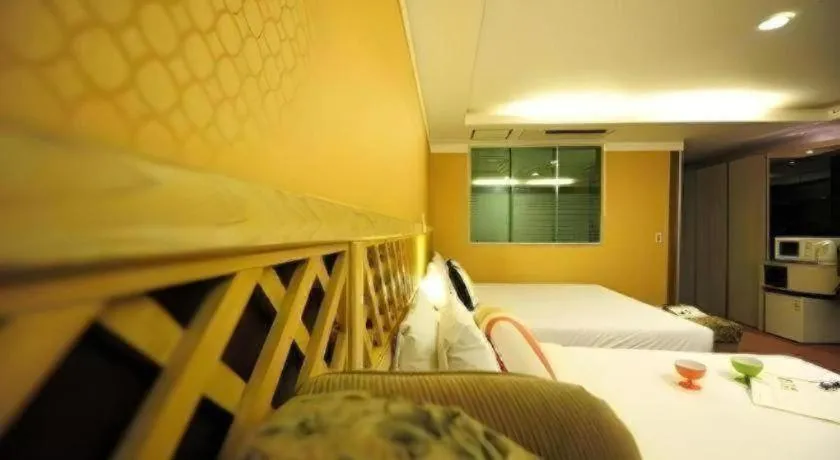 Bed in Metro Tourist Hotel Cheonan