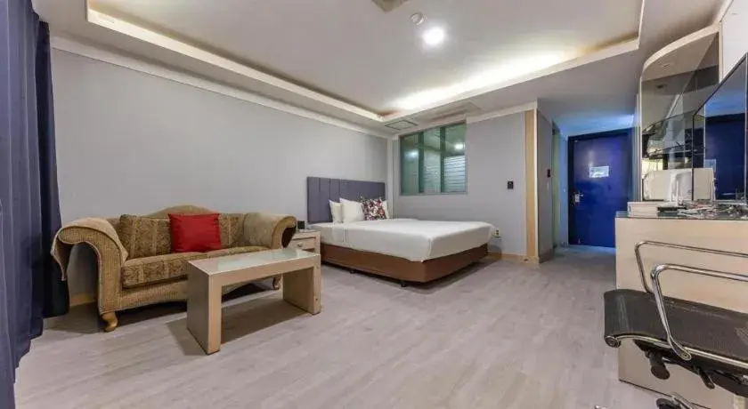 Bed in Metro Tourist Hotel Cheonan Bed in Metro Tourist Hotel Cheonan