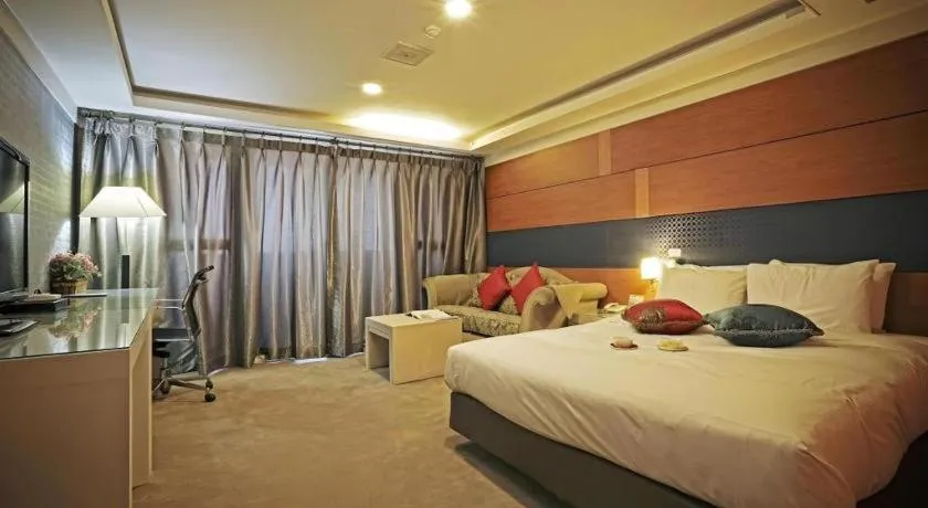 Bed in Metro Tourist Hotel Cheonan