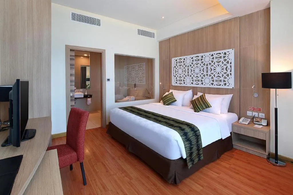 Bed in Golden Tulip Galaxy Hotel Banjarmasin