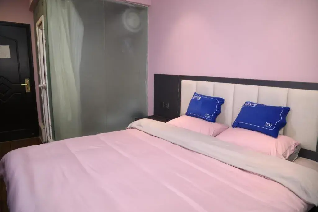 Bed in Xian Facebook Youth Hostel Bed in Xian Facebook Youth Hostel