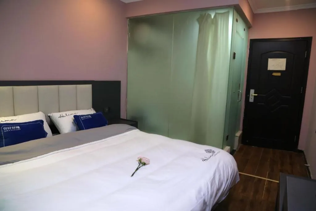 Bed in Xian Facebook Youth Hostel