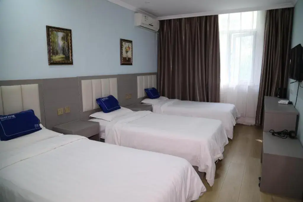 Bed in Xian Facebook Youth Hostel Bed in Xian Facebook Youth Hostel