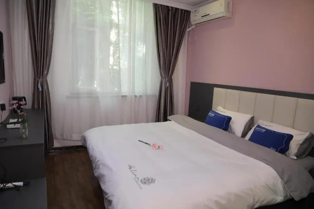 Bed in Xian Facebook Youth Hostel Bed in Xian Facebook Youth Hostel