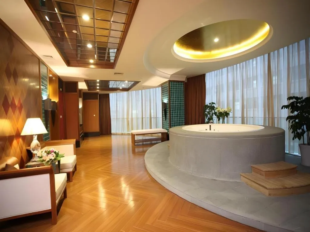 Yuncheng Jianguo Hotel