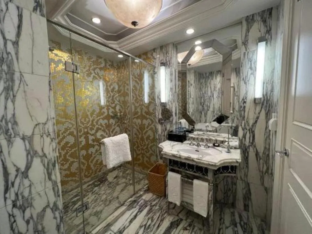 Yuncheng Jianguo Hotel