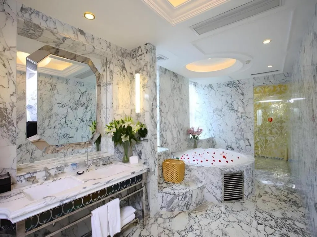 Yuncheng Jianguo Hotel