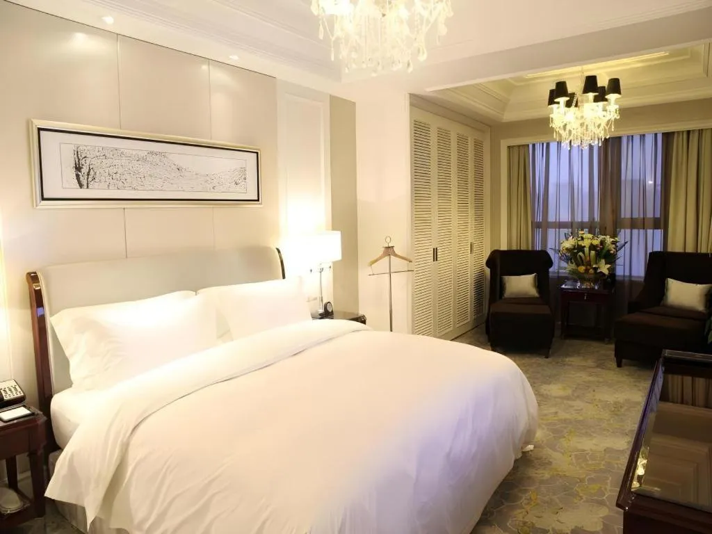 Bed in Yuncheng Jianguo Hotel